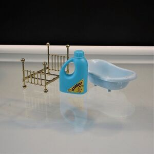 Vintage Child Play Toys Furniture Daybed Bath Tub Laundry Detergent Lot Of 3